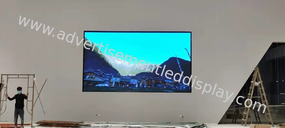 6500K-9500K Wnętrze Reklama LED Display 60 stopni Wyrostowy kąt widzenia